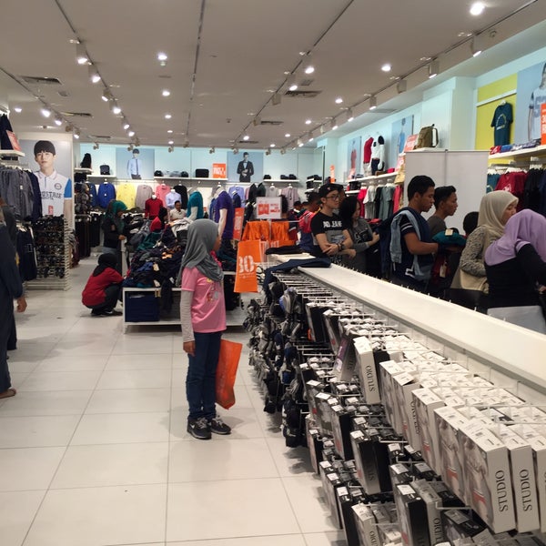 Brands Outlet - Clothing Store in Shah Alam