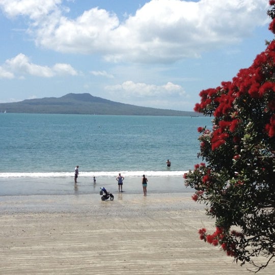 Where's Good? Holiday and vacation recommendations for Auckland, Neuseeland. What's good to see, when's good to go and how's best to get there.