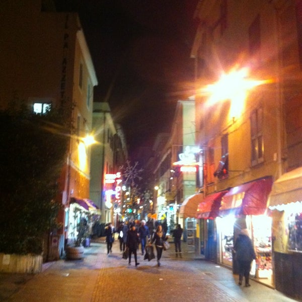 Via San Vincenzo - Road in Genova