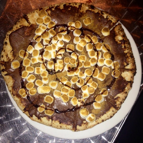 Red Tomato Pizza Place in East Norwich