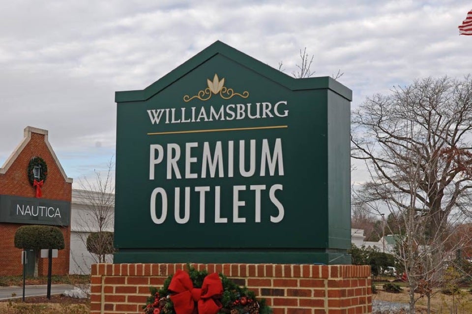 Williamsburg Premium Outlets Outlet Mall