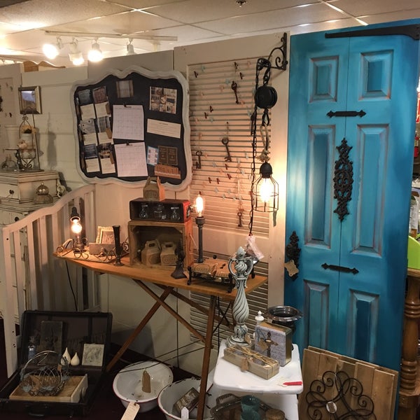 American Classics Marketplace Rustic Hills 1815 N Academy Blvd