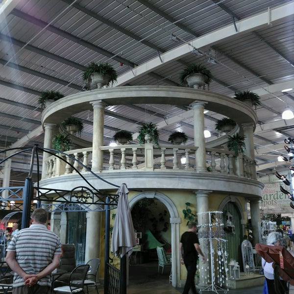 Trentham Garden Centre - Garden Center