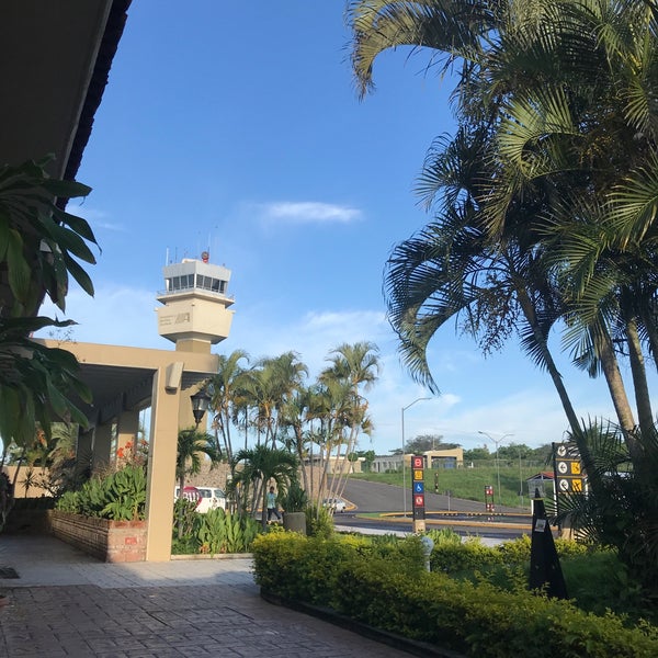 Fotos en Aeropuerto Nacional de Colima Lic. Miguel de la Madrid Hurtado (CLQ) Buenavista 24