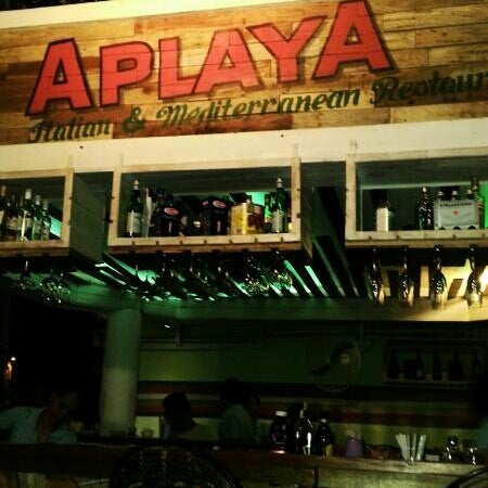 Where's Good? Holiday and vacation recommendations for Boracay Island, Philippinen. What's good to see, when's good to go and how's best to get there.