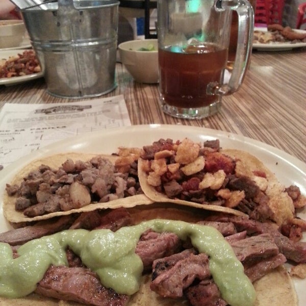 Tacos Los Bigotes Local de tacos en Del Valle Sur