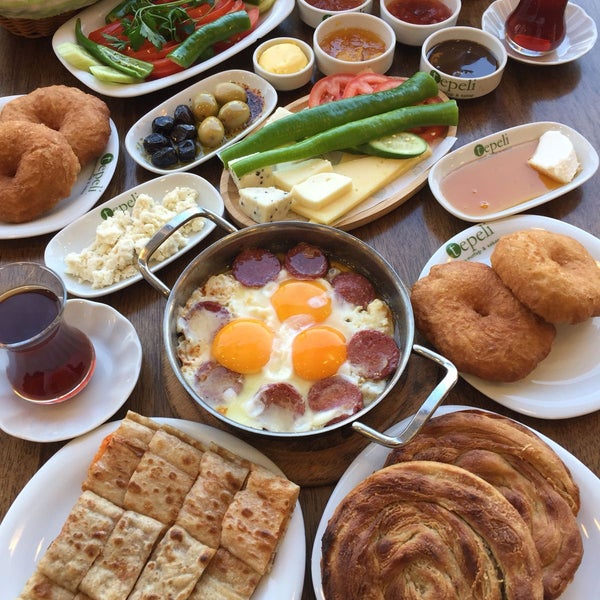 Tepeli Konya Mutfağı Kartal'da Türk Restoranı
