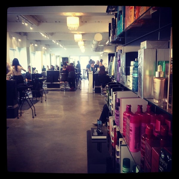 Salon Vanity By Edmondo Blando Barber In Philadelphia