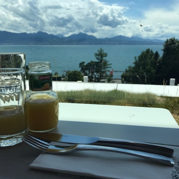 Where's Good? Holiday and vacation recommendations for Lausanne, Switzerland. What's good to see, when's good to go and how's best to get there.