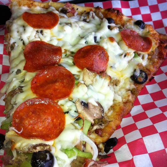 D'Bronx Pizza Place in Kansas City