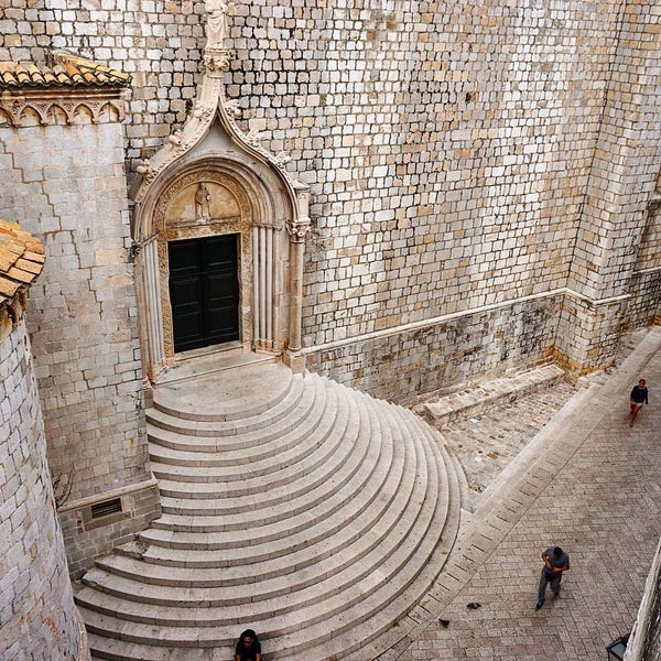 Where's Good? Holiday and vacation recommendations for Dubrovnik, Kroatien. What's good to see, when's good to go and how's best to get there.