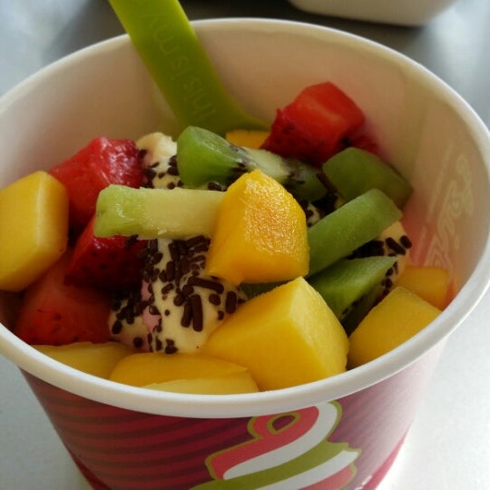 Menchies Frozen Yogurt Frozen Yogurt Shop