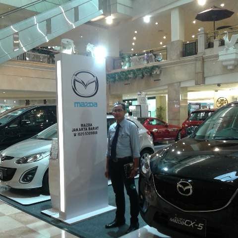 Mazda Jakarta Barat (PT. Wahana Auto Ekamarga) - Tienda de 