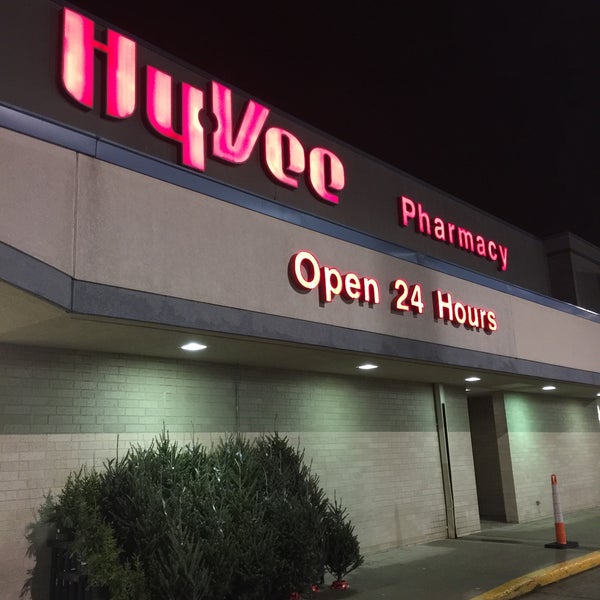 HyVee Grocery Store in Davenport