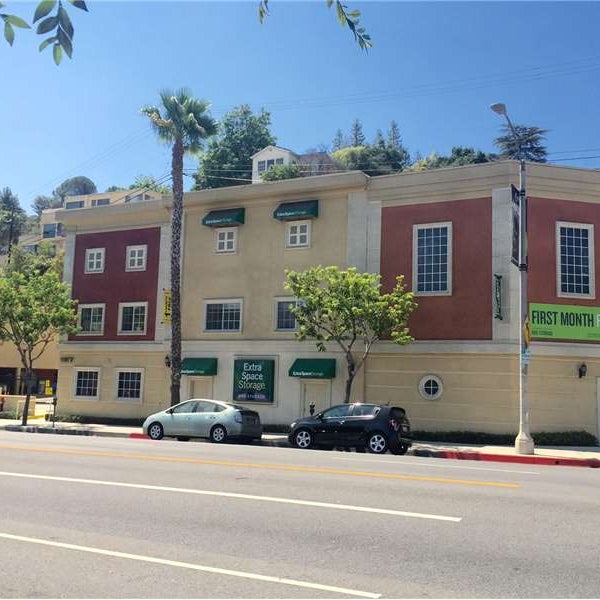 Extra Space Storage Studio City 11570 Ventura Blvd