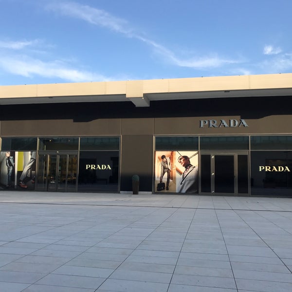 Photos at Brand Village Il Castagno - Shopping Mall in Casette d\'Ete Photos at Brand Village Il Castagno - Shopping Mall in Casette d\'Ete