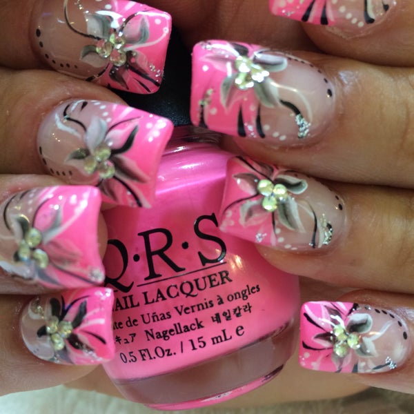 Diva Nail Spa - Nail Salon in Meriden