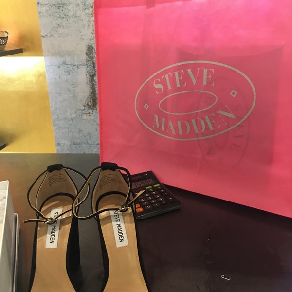 Steve Madden - Shoe Store in Tsim Sha Tsui