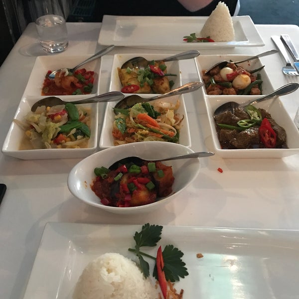 Blue Pepper Asian Restaurant in Helmersbuurt