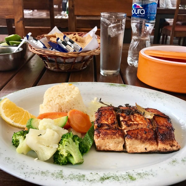 Don Salmón Marisquería en Puebla