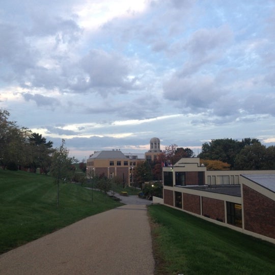 Robert Morris University University in Moon Township