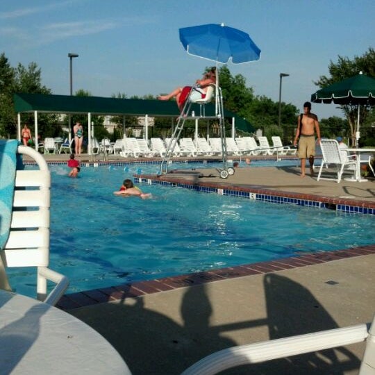 swim and racquet club