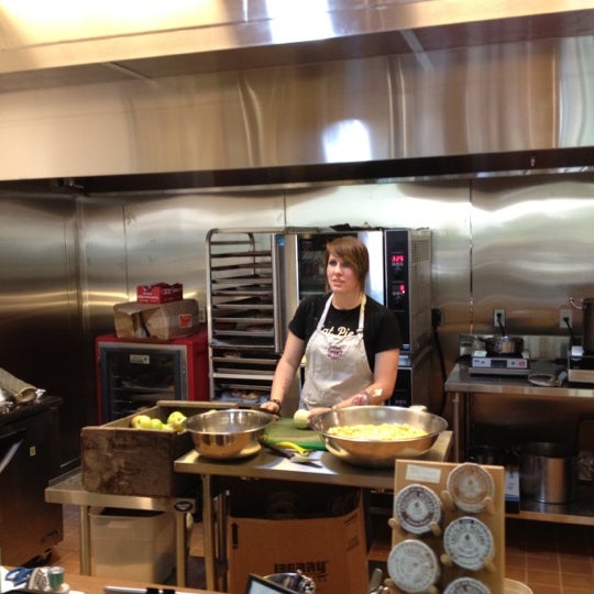 Petaluma Pie Company 125 Petaluma Blvd.