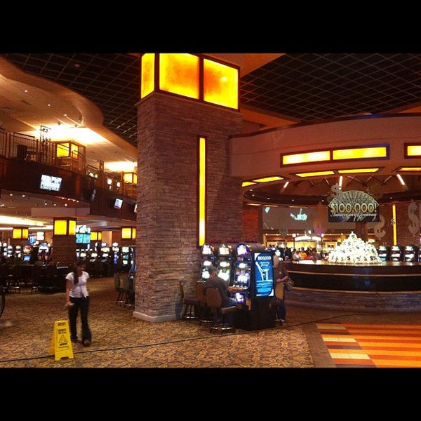 Firelake Grand Casino Poker
