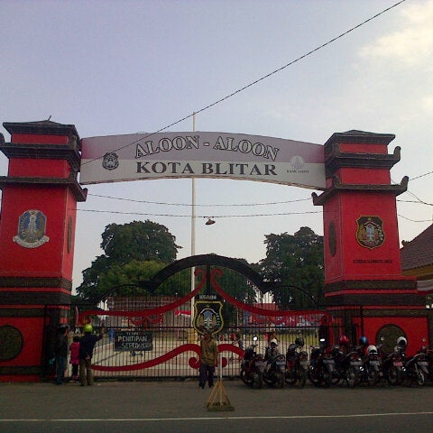  Alun Alun Kota Blitar Blitar Jawa Timur