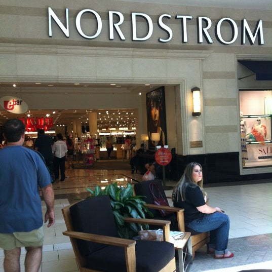 nordstrom huntington mall