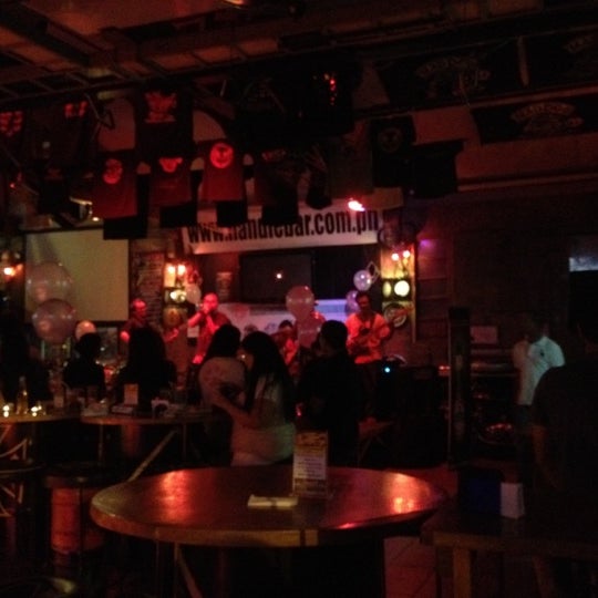 Handlebar Bar and Grill Bar in Poblacion