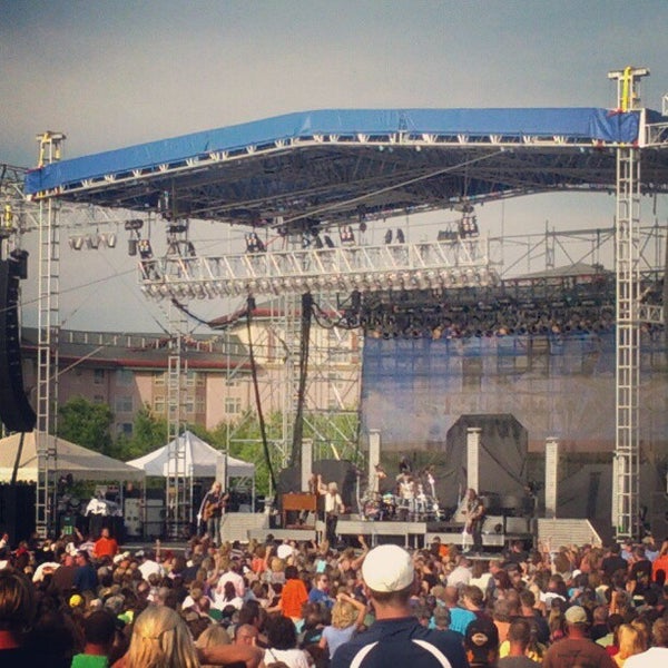 outdoor concert area at soaring eagle casino