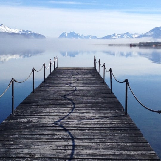 Where's Good? Holiday and vacation recommendations for Puerto Natales, Chile. What's good to see, when's good to go and how's best to get there.