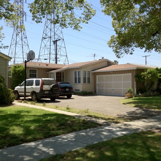 Back To The Future Filming Location McFly's House 3 tips