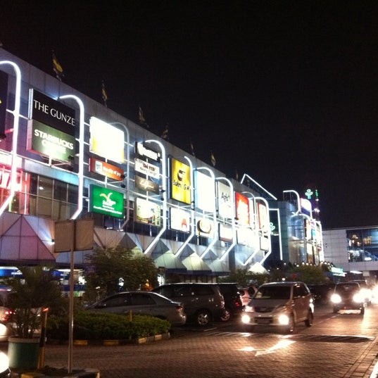 Pondok Indah Mall - Shopping Mall in Jakarta Selatan