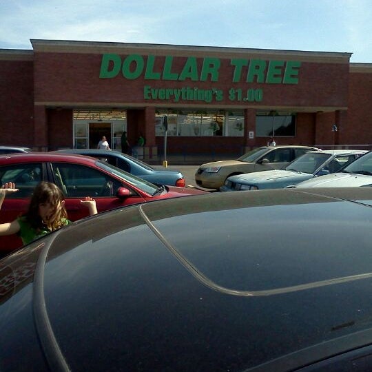Dollar Tree Discount Store in South Oklahoma City