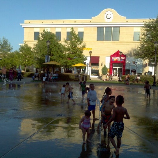 Uptown Village at Cedar Hill Shopping Mall in Cedar Hill