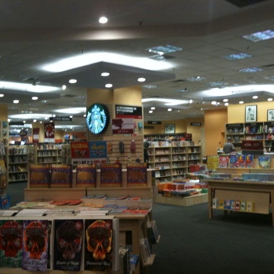 Borders  Bookstore in Kuala Lumpur