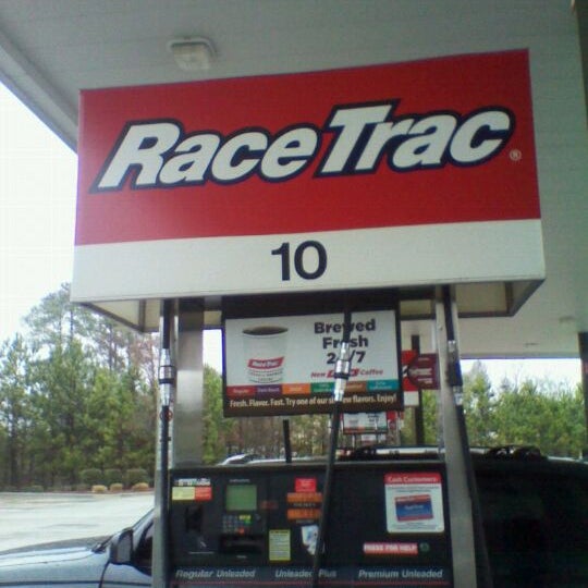 RaceTrac Gas Station in Austell