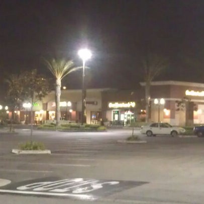 downey landing shopping center 9530 imperial hwy s da fotoğraflar downey landing shopping center 9530 imperial hwy s da fotoğraflar