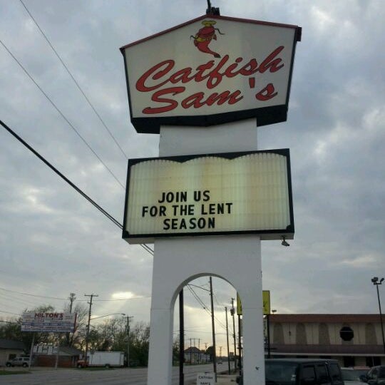 Catfish Sam's Seafood Restaurant in Arlington