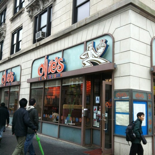 Ollie's Noodle Shop (Now Closed) Chinese Restaurant in Morningside