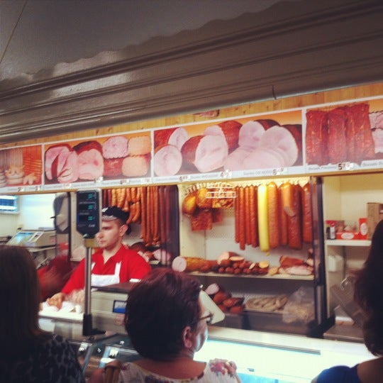 WNassau Meat Market Butcher in Greenpoint