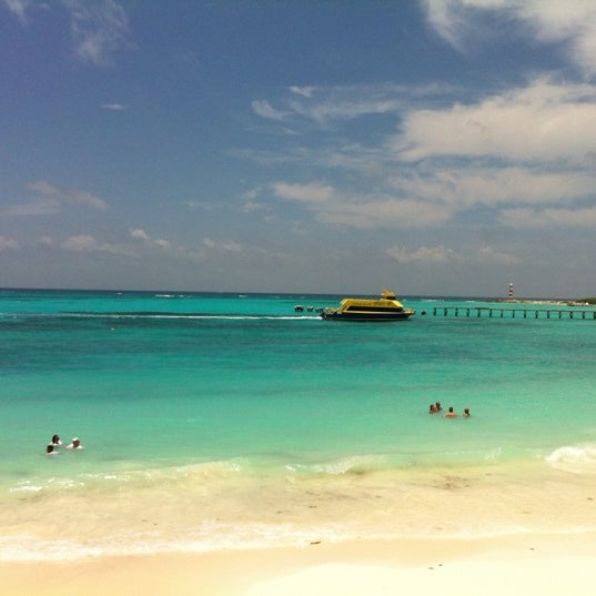 Where's Good? Holiday and vacation recommendations for Cancun, Mexico. What's good to see, when's good to go and how's best to get there.