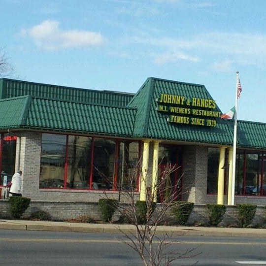 Johnny & Hanges 2307 Maple Ave