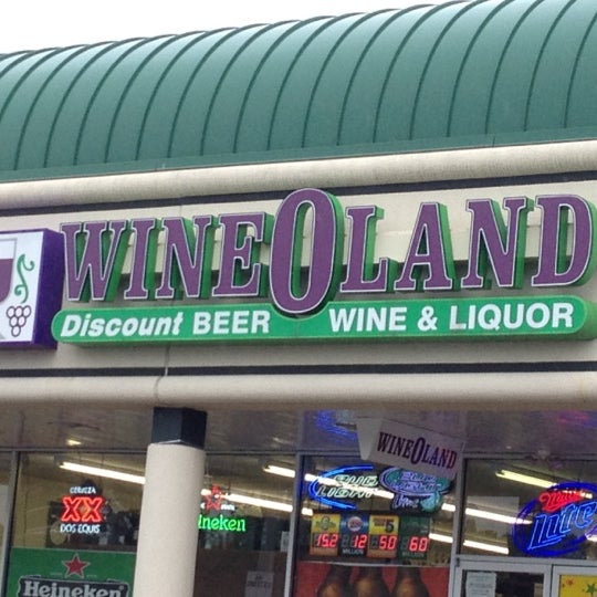 Wine O Land Liquor Store in Edison