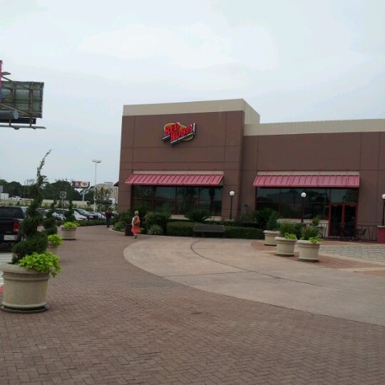Red Robin Gourmet Burgers Northwest Houston 7620 Katy Fwy