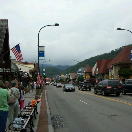 Gatlinburg Strip Road