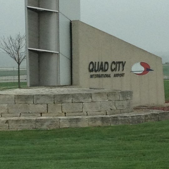 quad cities airport
