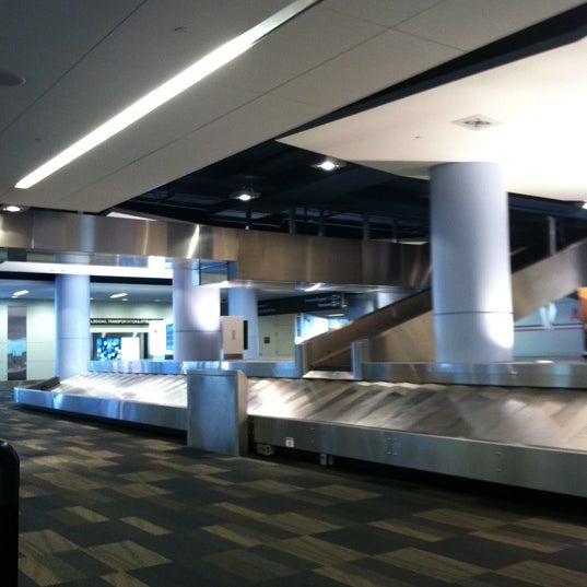 american airlines baggage claim dca